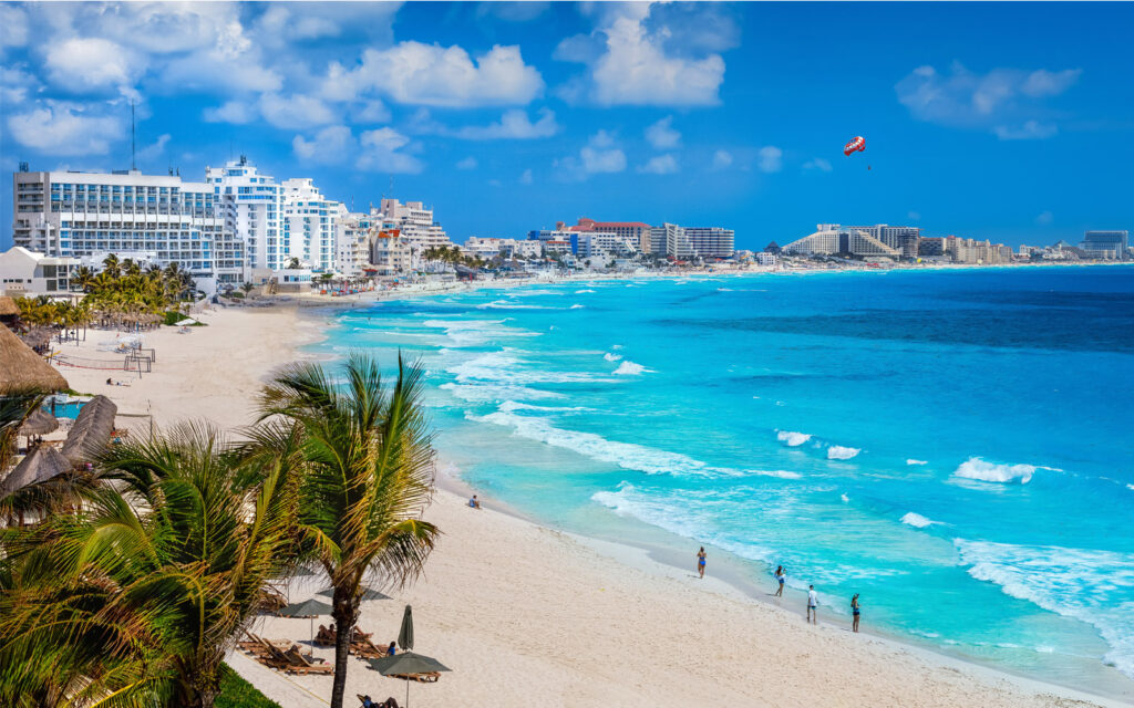 1600x100 foto playa cancun